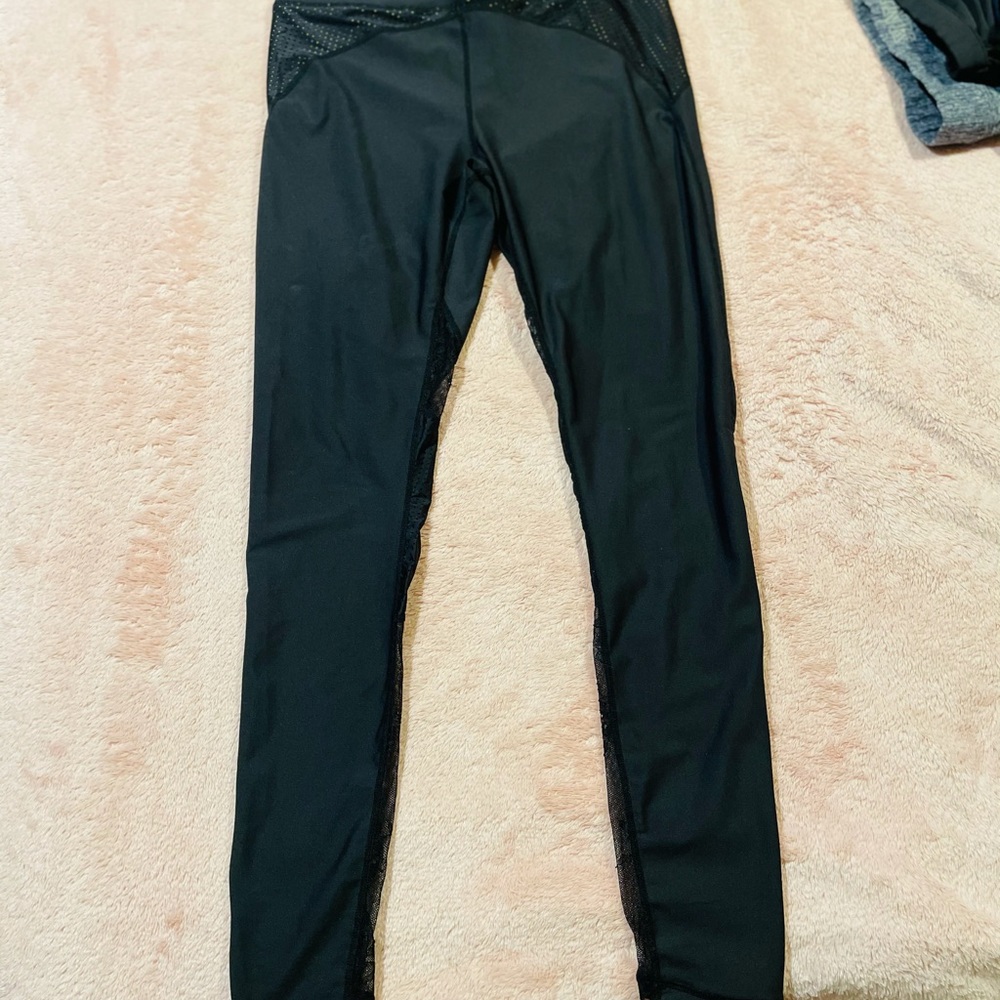 Active Wear Set - Picture 2 of 10